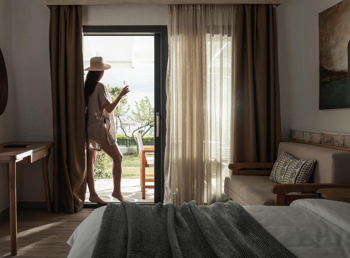 Iphigenia Πευκοχώρι